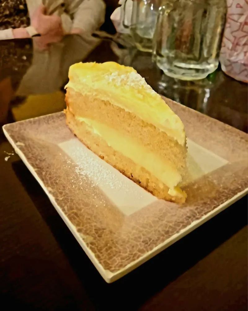 Limoncello Cake